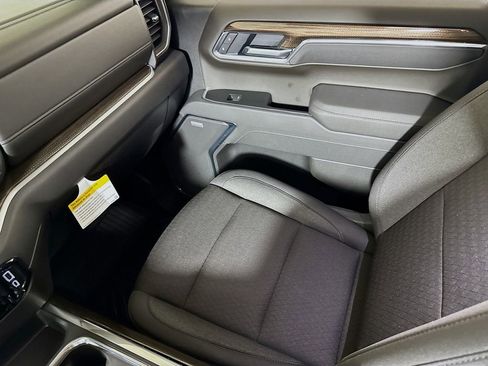 Certified 2026 Chevrolet Silverado 1500 LT Trail Boss w/ Convenience Package II AWD/4WD image 23
