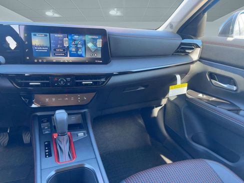 New 2026 Nissan Kicks SR w/ Cold Weather Package image 26