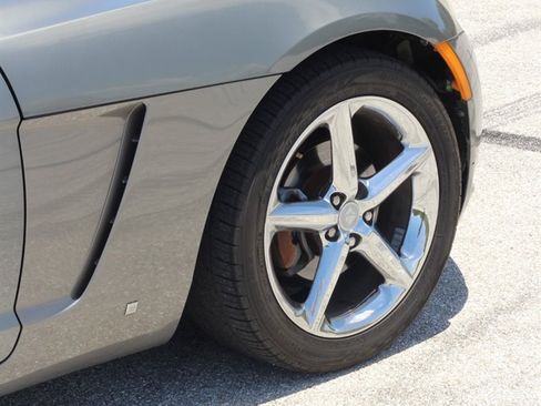 Used 2007 Saturn Sky RWD image 8