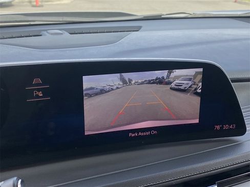 Used 2024 Cadillac XT4 Premium Luxury image 10