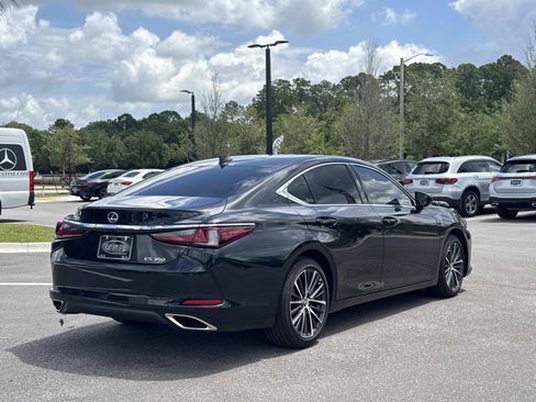 Certified 2025 Lexus ES 350 w/ Premium Package FWD image 3