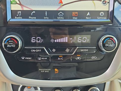 Used 2015 Nissan Murano Platinum FWD image 27