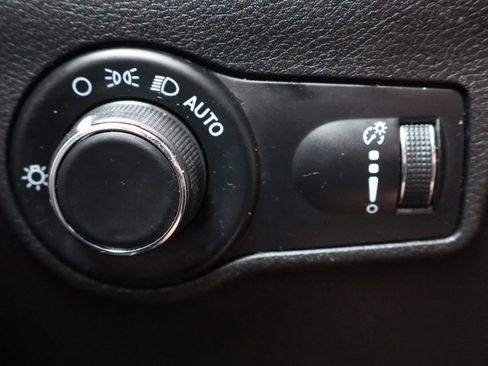 Used 2024 Jeep Compass Sport AWD/4WD image 27