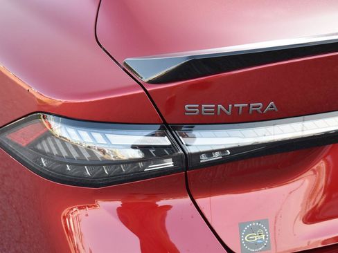 New 2026 Nissan Sentra SR FWD image 6