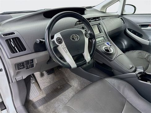 Used 2010 Toyota Prius Five image 18