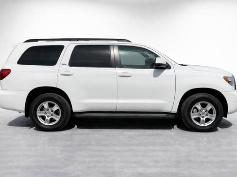 Used 2012 Toyota Sequoia SR5 image 2