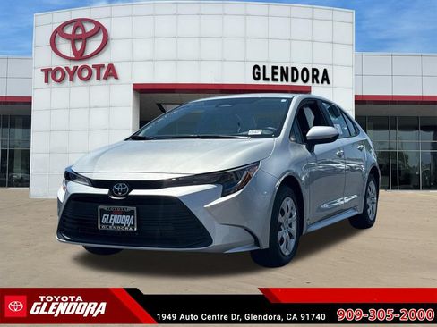 New 2026 Toyota Corolla LE FWD image 4
