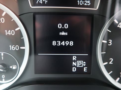 Used 2017 INFINITI QX30 image 22