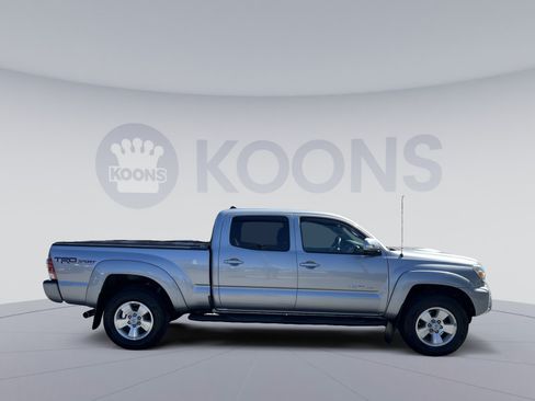 Used 2015 Toyota Tacoma 4x4 Double Cab w/ TRD Sport Package image 8