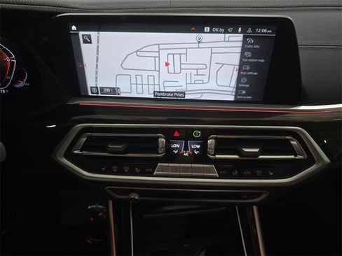 Used 2023 BMW X5 sDrive40i w/ Executive Package image 17