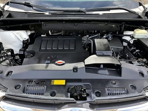 Used 2015 Toyota Highlander XLE FWD image 31