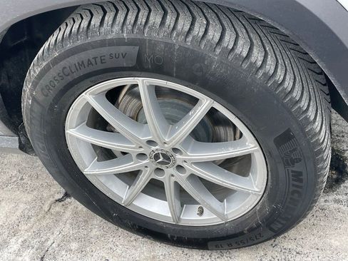 Used 2025 Mercedes-Benz GLE 350 4MATIC image 25