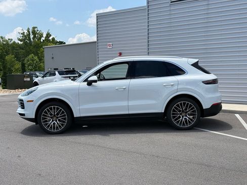 Used 2021 Porsche Cayenne AWD/4WD image 9
