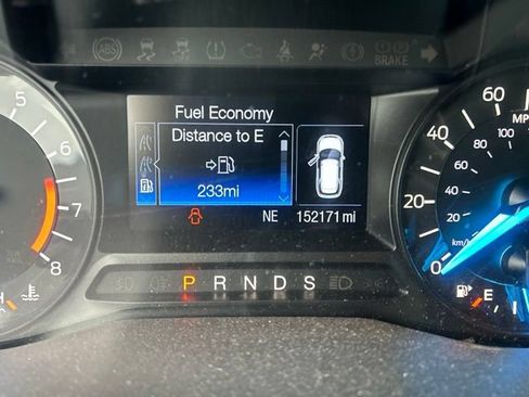 Used 2016 Ford Explorer XLT AWD/4WD image 24