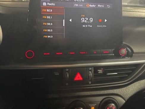 Used 2023 Kia Forte LXS w/ LXS Technology Package image 11