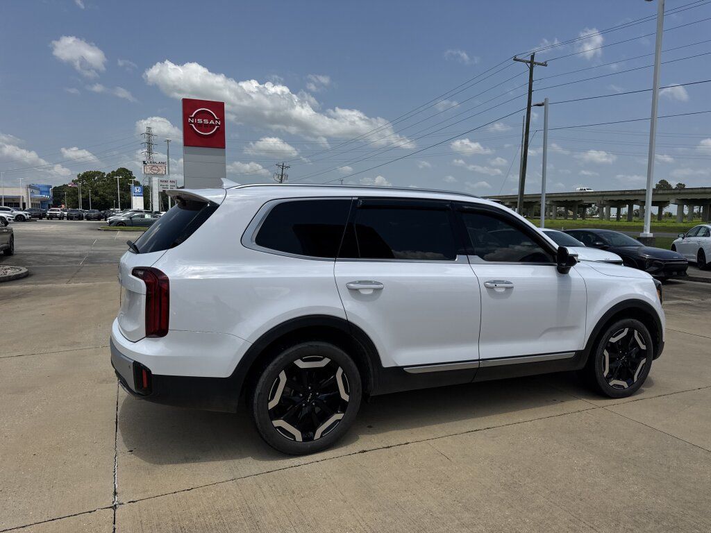 Certified 2024 Kia Telluride S w/ S Sunroof Package FWD image 17