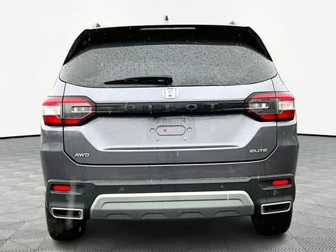 Certified 2025 Honda Pilot Elite image 6