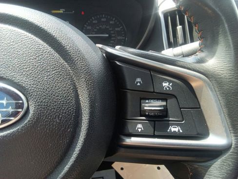 Used 2019 Subaru Crosstrek 2.0i Premium AWD/4WD image 16