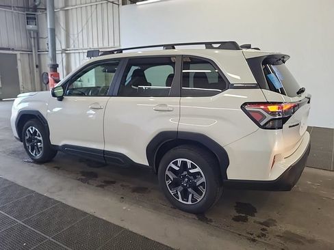 Used 2025 Subaru Forester Premium AWD/4WD image 15