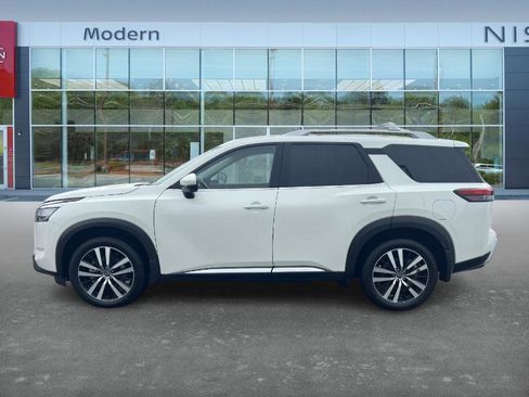 Certified 2024 Nissan Pathfinder Platinum w/ Cargo Package image 8