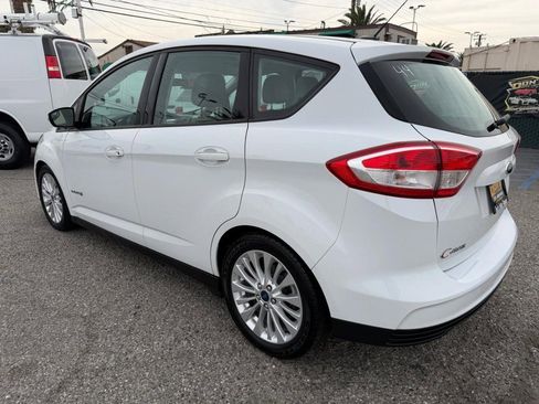 Used 2017 Ford C-MAX SE w/ Interior Protection Package image 6