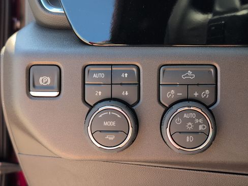 New 2026 Chevrolet Silverado 1500 LT Trail Boss w/ Convenience Package II AWD/4WD image 27