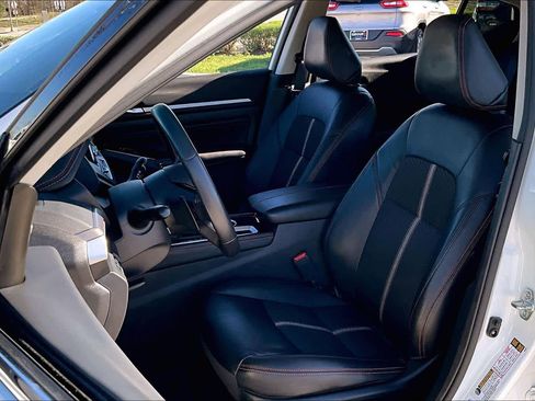 Used 2023 Nissan Altima 2.5 SR image 8