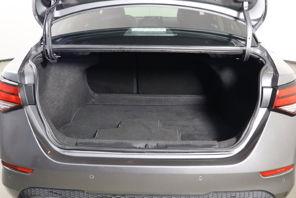 Used 2024 Nissan Sentra SV FWD image 17
