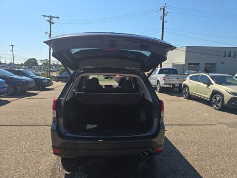 Used 2023 Subaru Forester Limited AWD/4WD image 14