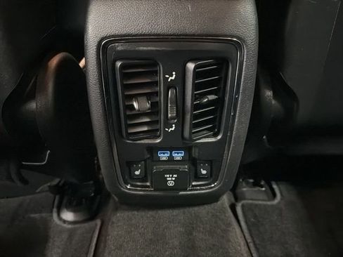 Used 2015 Jeep Grand Cherokee Limited image 28