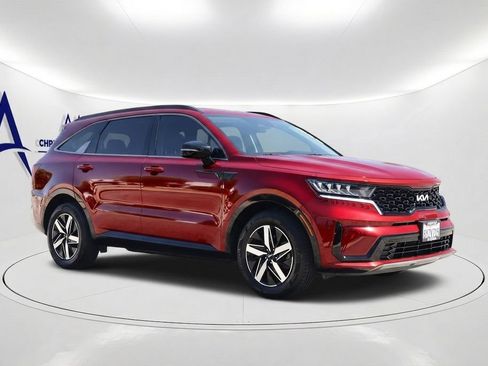 Used 2022 Kia Sorento S FWD image 3