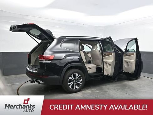 Used 2025 Volkswagen Atlas SE AWD/4WD image 44