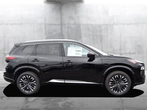 New 2026 Nissan Rogue Platinum image 5