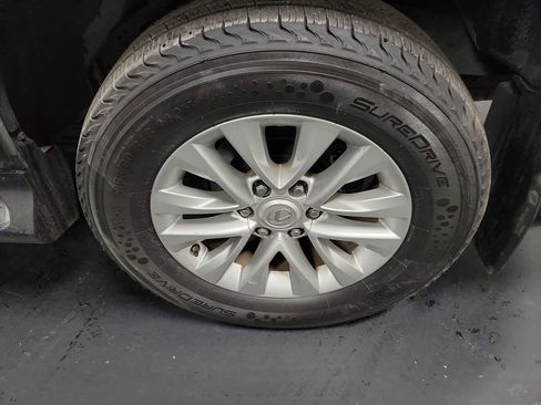 Used 2015 Lexus GX 460 460 w/ Premium Package image 10