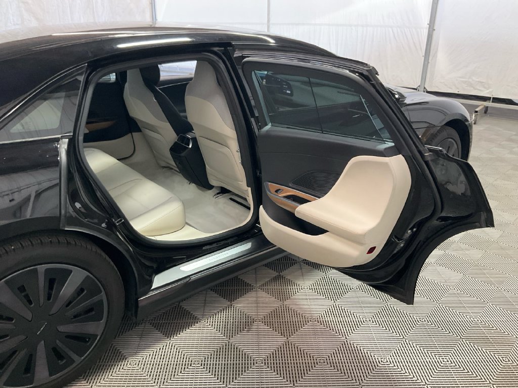 Used 2025 Lucid Air Touring AWD/4WD image 13