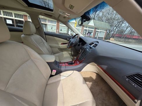 Used 2011 Lexus ES 350 FWD image 9