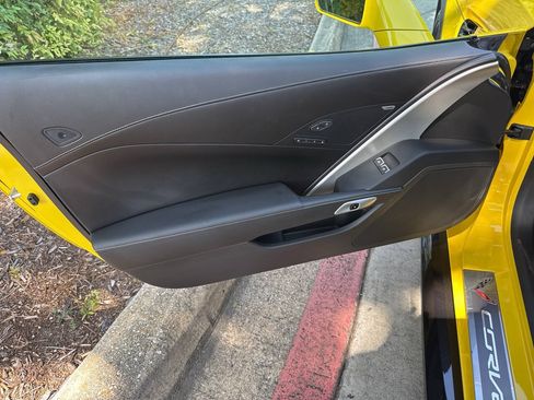 Used 2017 Chevrolet Corvette Z06 RWD image 25