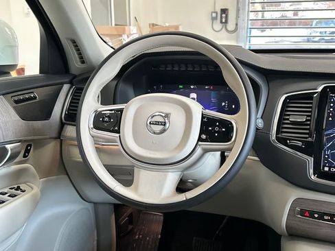 Certified 2024 Volvo XC90 B6 Ultimate image 23