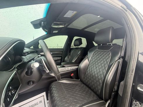 Used 2022 Genesis GV70 3.5T Sport w/ Sport Advanced Package image 8