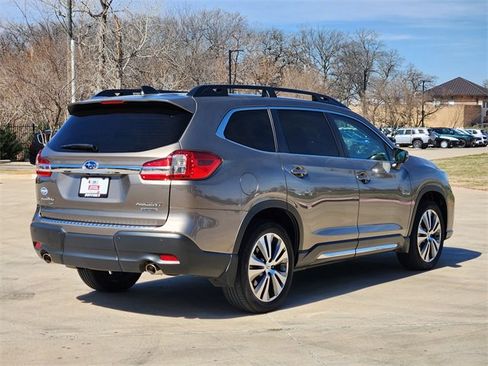 Certified 2022 Subaru Ascent Limited w/ Technology Package image 7