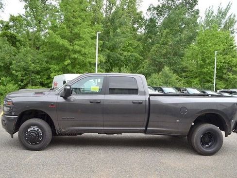 New 2026 RAM 3500 Big Horn AWD/4WD image 5