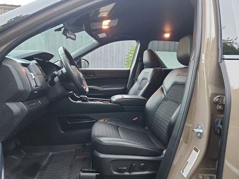 Used 2023 Nissan Pathfinder Rock Creek image 14