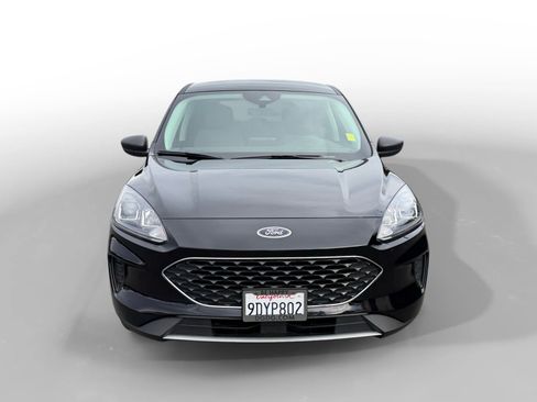 Certified 2022 Ford Escape SE image 8