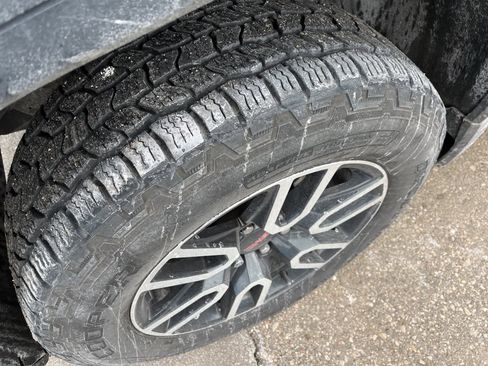 Used 2019 GMC Sierra 1500 AT4 w/ AT4 Premium Package image 25