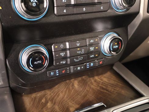 Used 2019 Ford F150 Limited w/ Trailer Tow Package AWD/4WD image 8