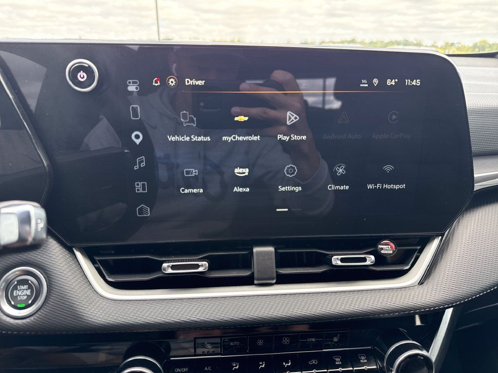 Used 2025 Chevrolet Equinox LT w/ Convenience Package II FWD image 18
