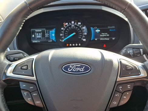 Used 2024 Ford Edge SEL AWD/4WD image 18