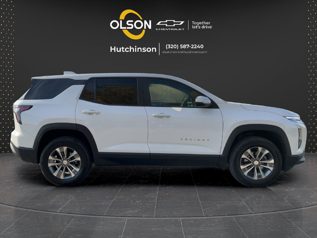 Used 2026 Chevrolet Equinox LT AWD/4WD image 14