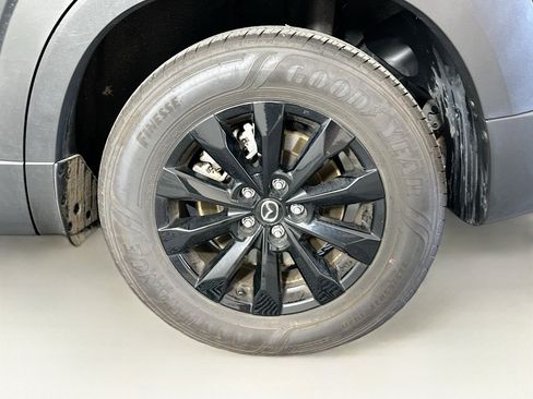 Used 2025 MAZDA CX-50 AWD 2.5 S w/ Premium Package image 11