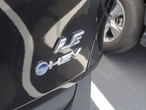 Certified 2025 Toyota RAV4 LE AWD/4WD image 17